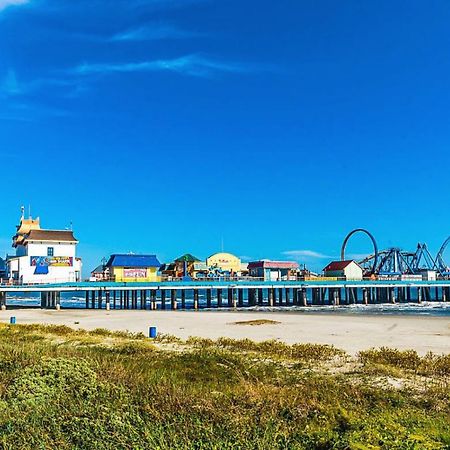 Perfect Location Spacious Yard Coffee Bar At This Lovely Beach Home Galveston Exteriör bild
